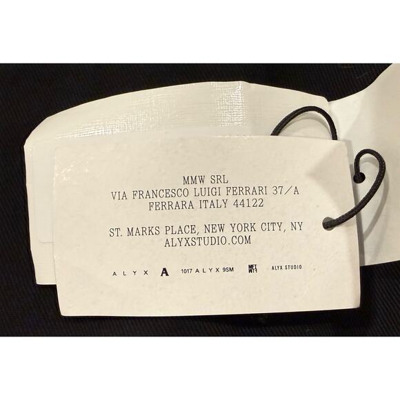 1017 ALYX 9SM Eyelet Leather Belt (Black, S/M) - Picture 4 of 5